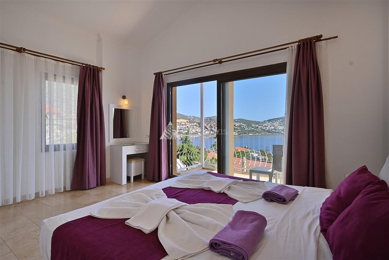 Villa Dionysus — 44