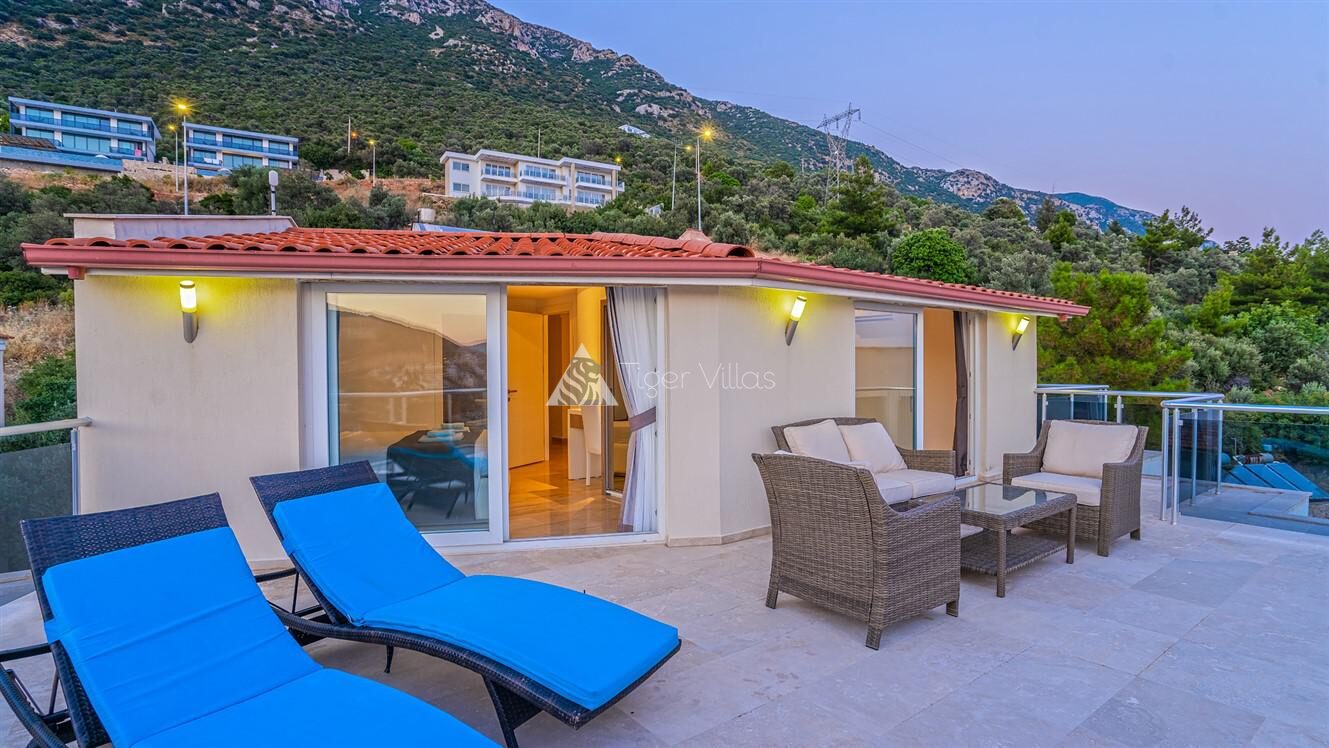 Villa Neptune — 105
