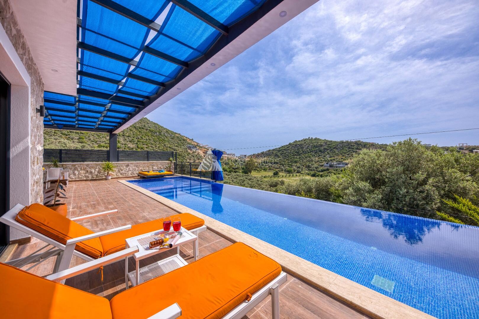 Villa Panamera – villa for rent in Kördere