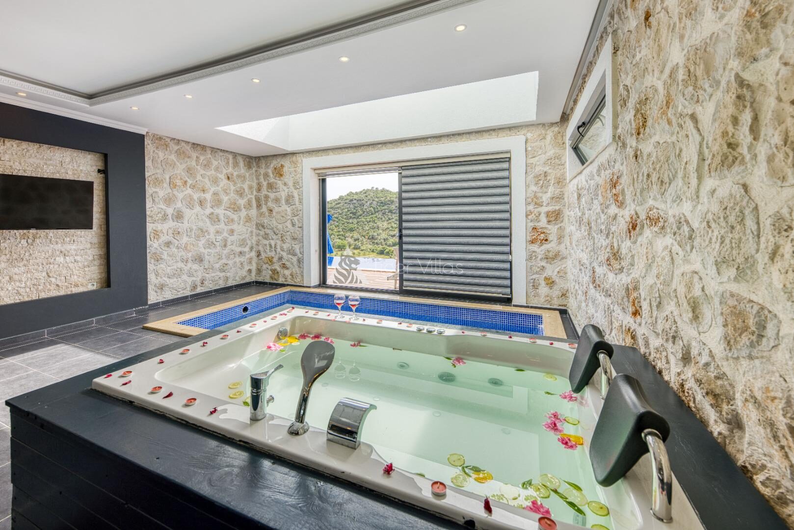 Villa Panamera – villa for rent in Kördere
