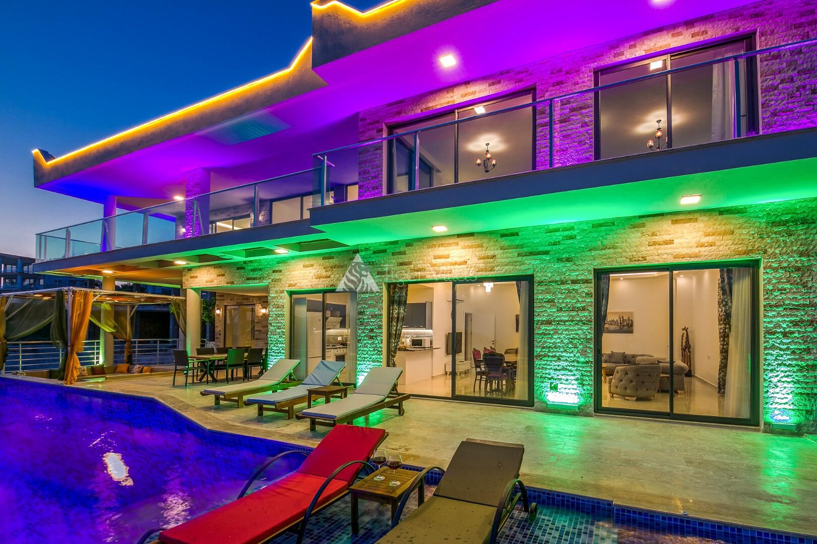 Villa Hills Şato — 8