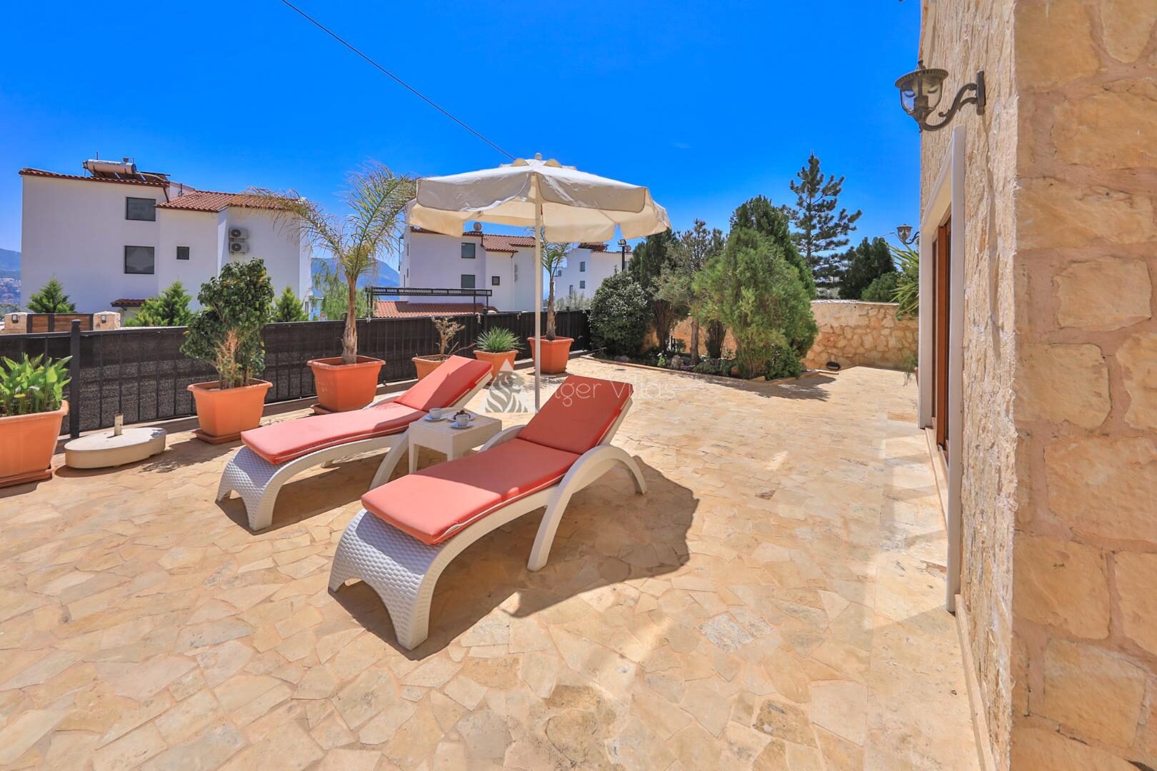 Villa Serta — 8
