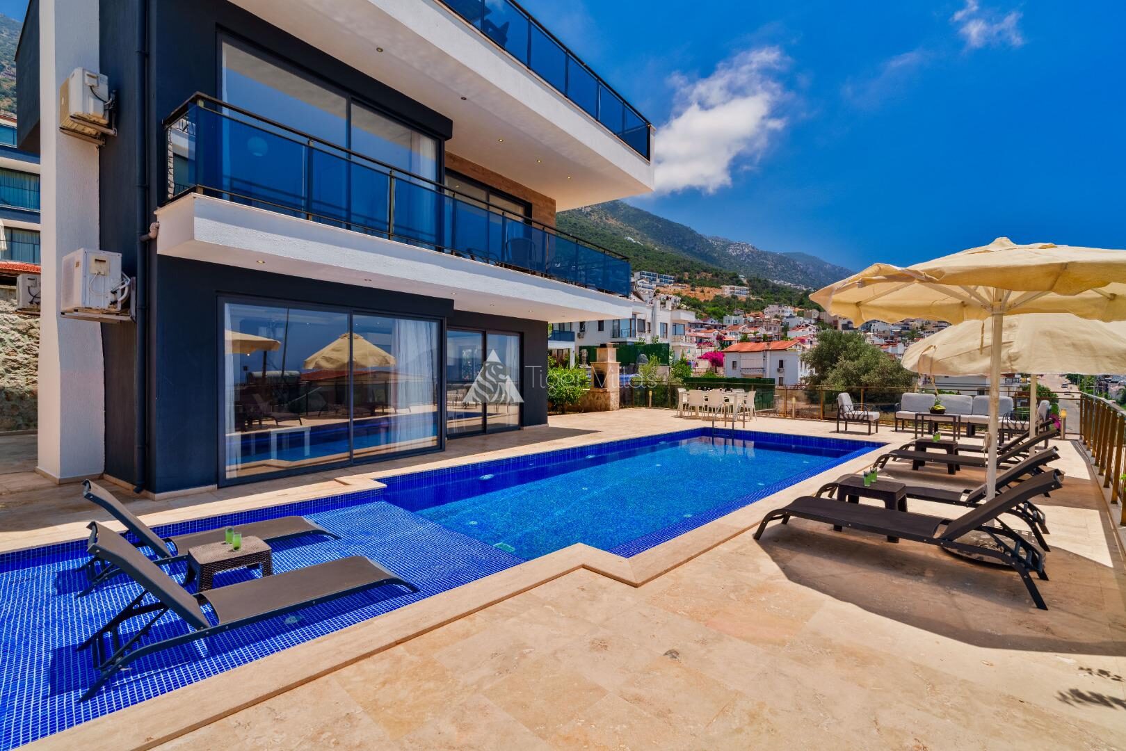 Villa Vala — 4