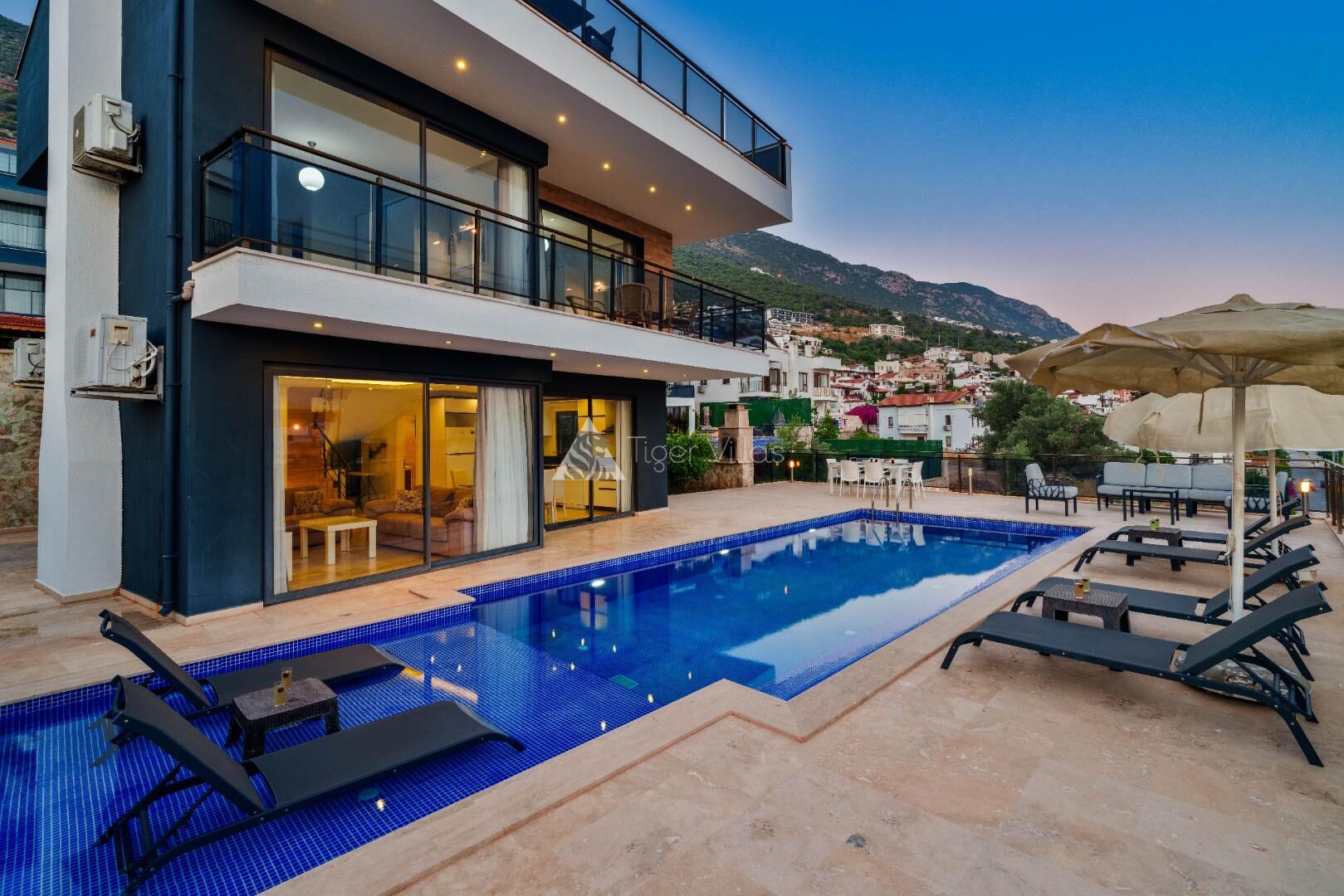 Villa Vala — 9