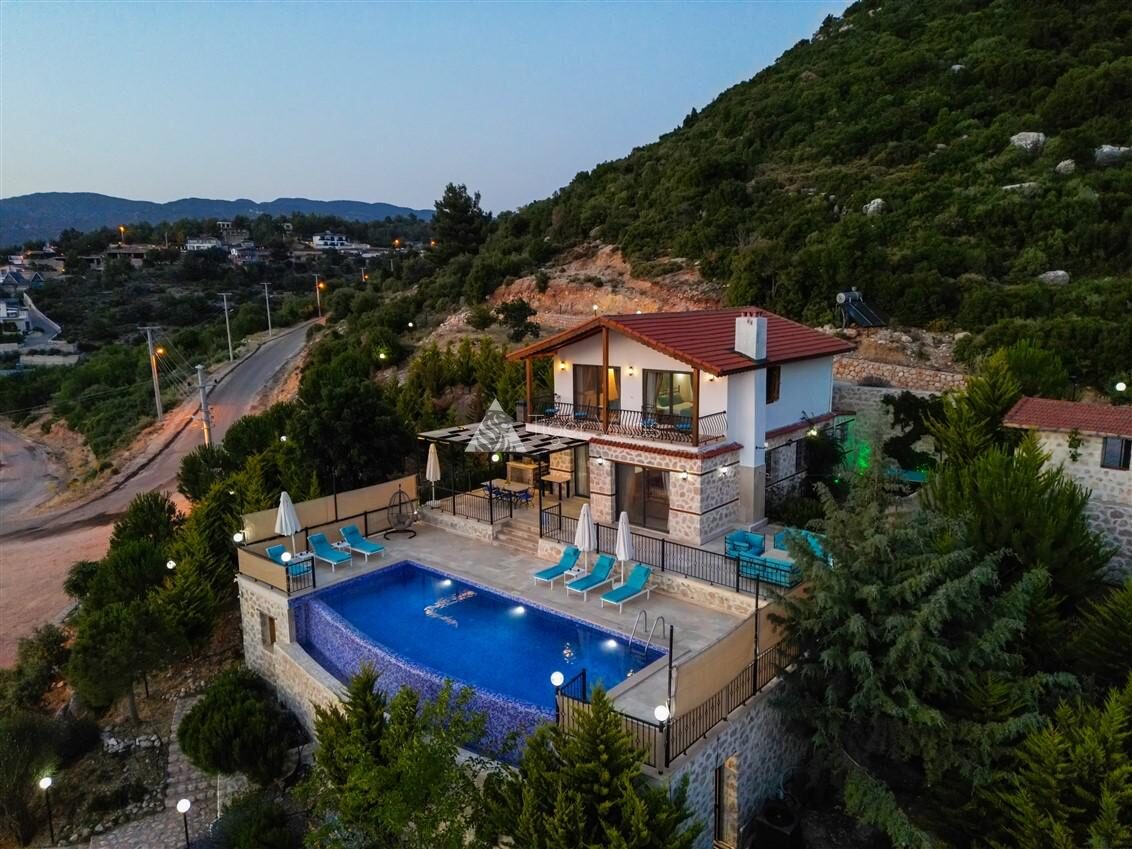 Villa Nazlı — 4
