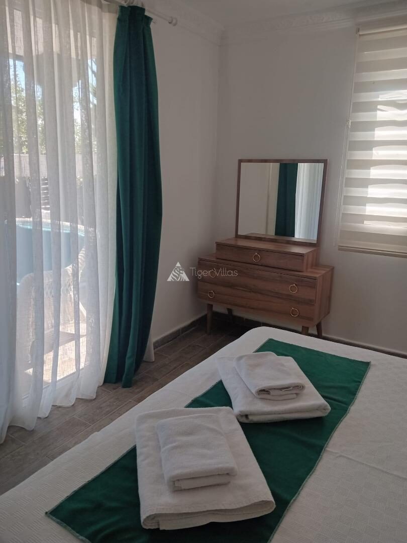 Villa Medis 1 — 8
