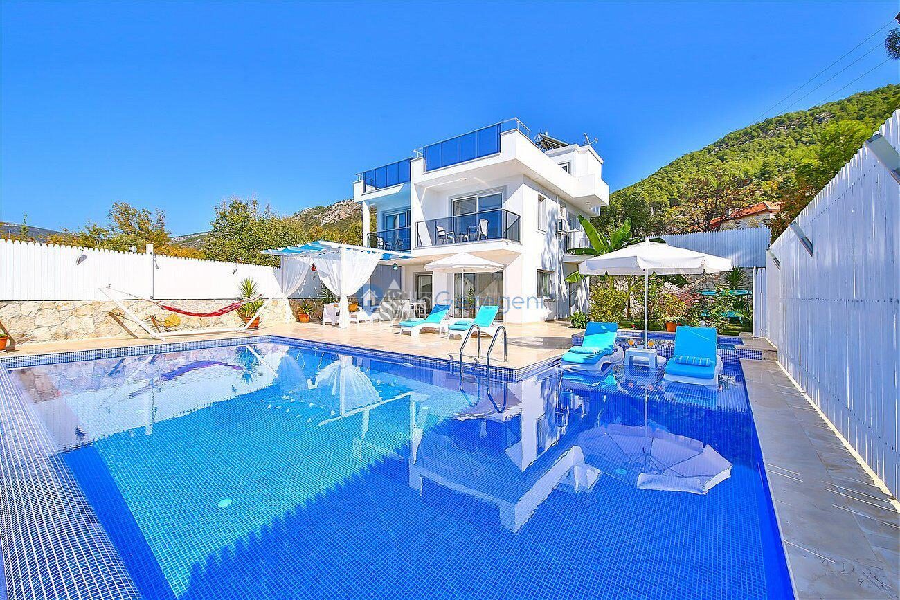 Villa Özge Üzümlü — 1