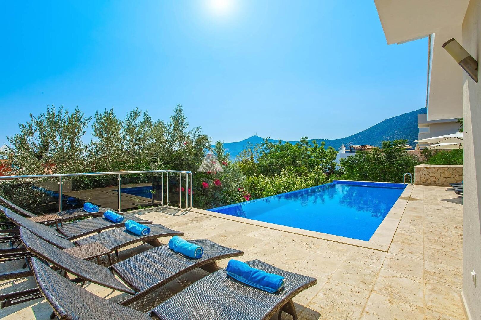 Villa Greenscape — 4