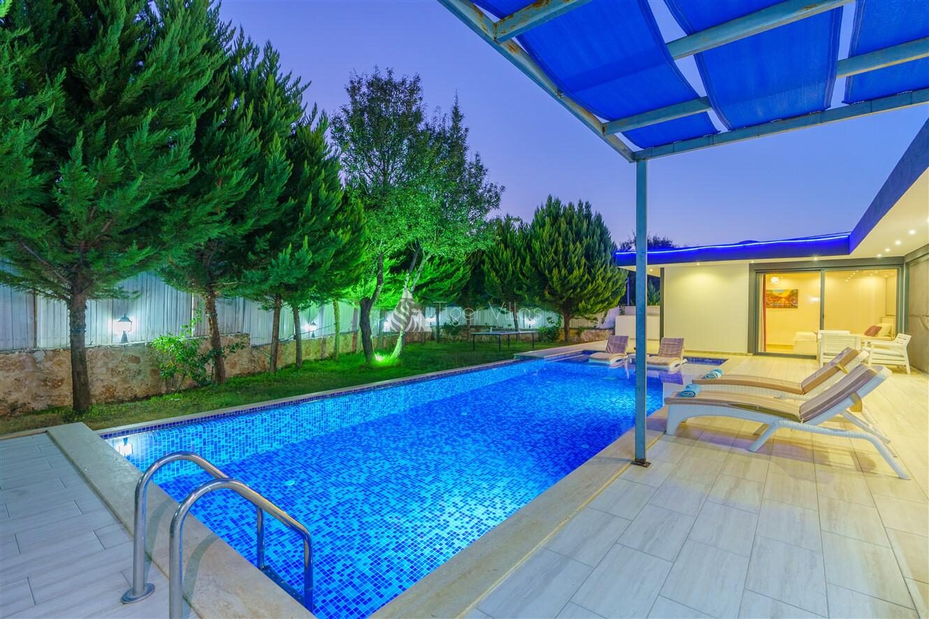 Villa Saha — 14