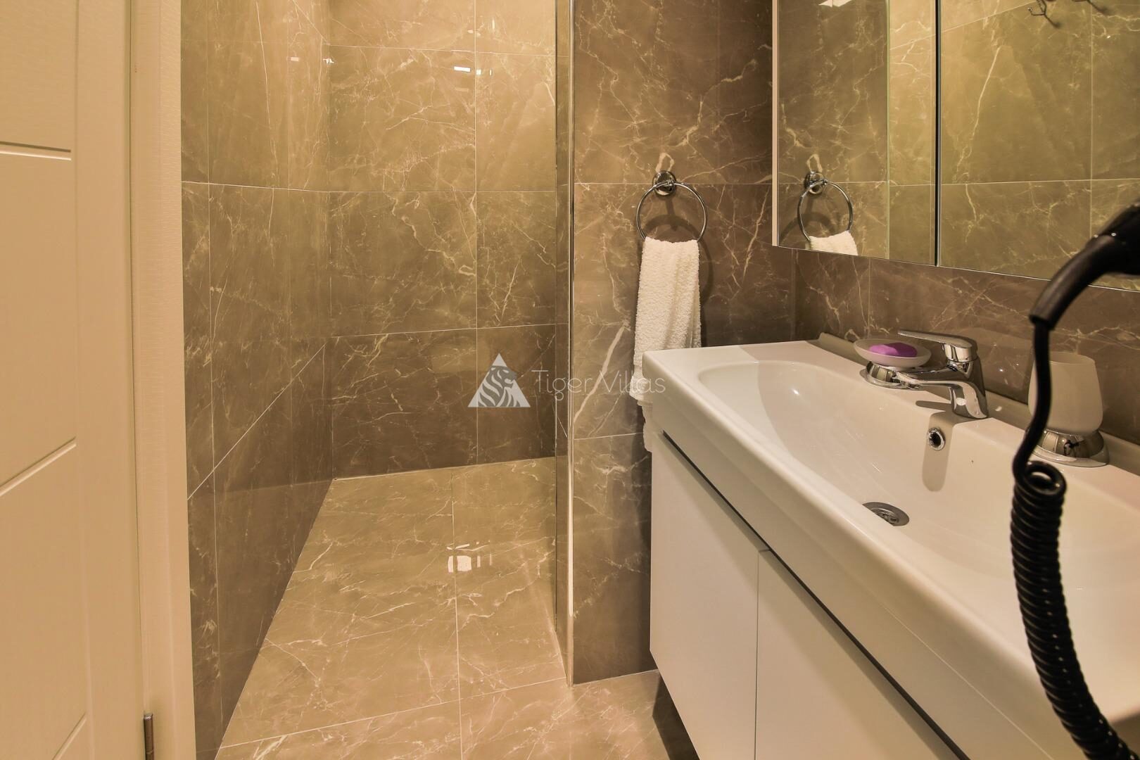 Villa Kalis 1 — 50