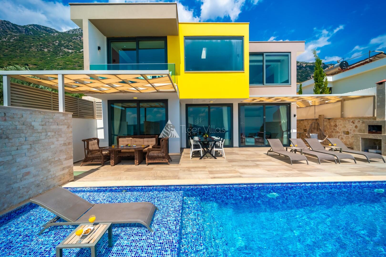 Villa Retro — 3