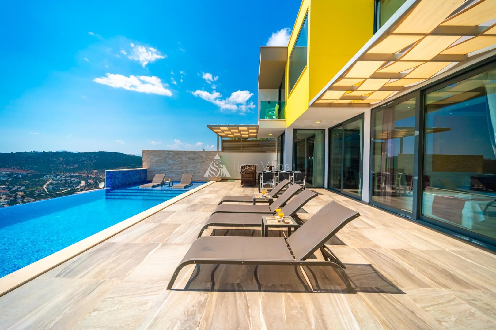 Villa Retro — 6