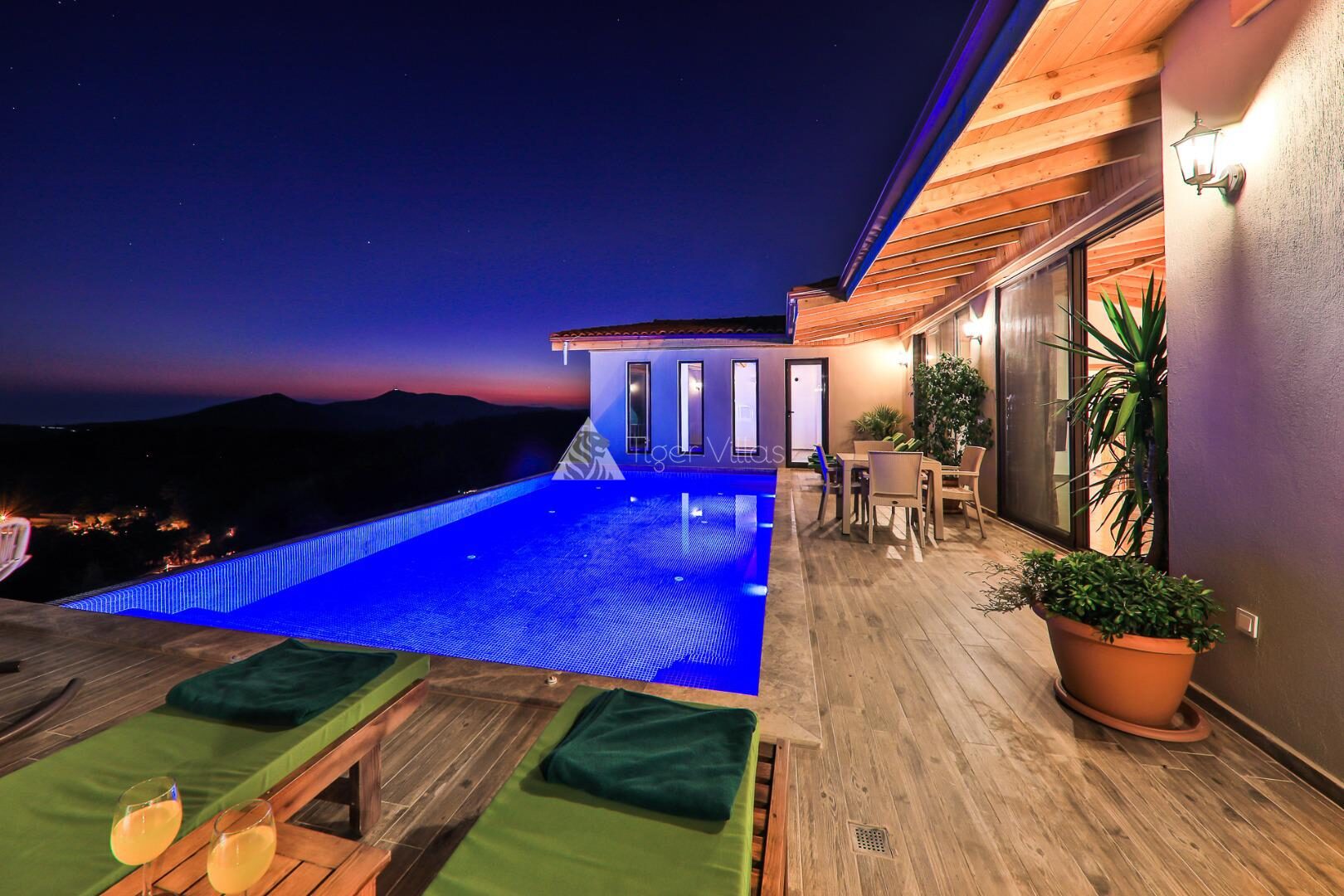 Villa Achyle — 3