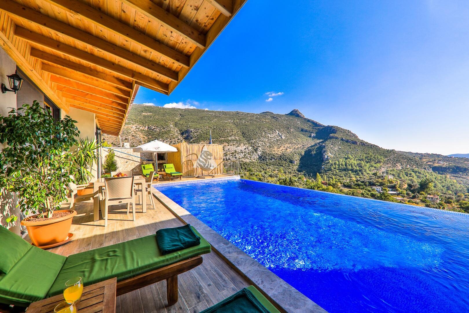 Villa Achyle — 11