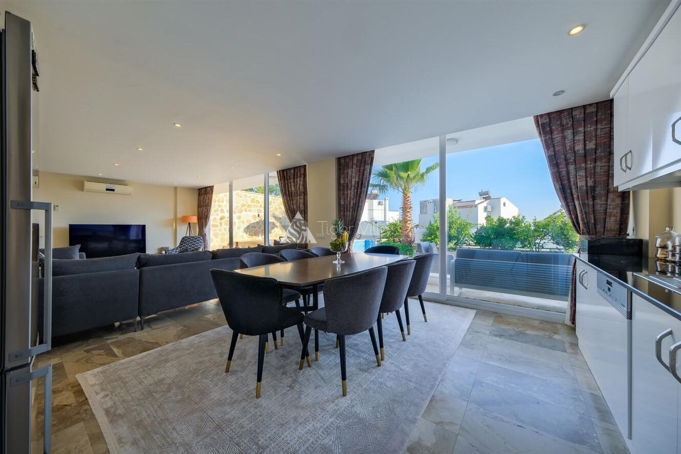 Villa Lumiere 1 — 33
