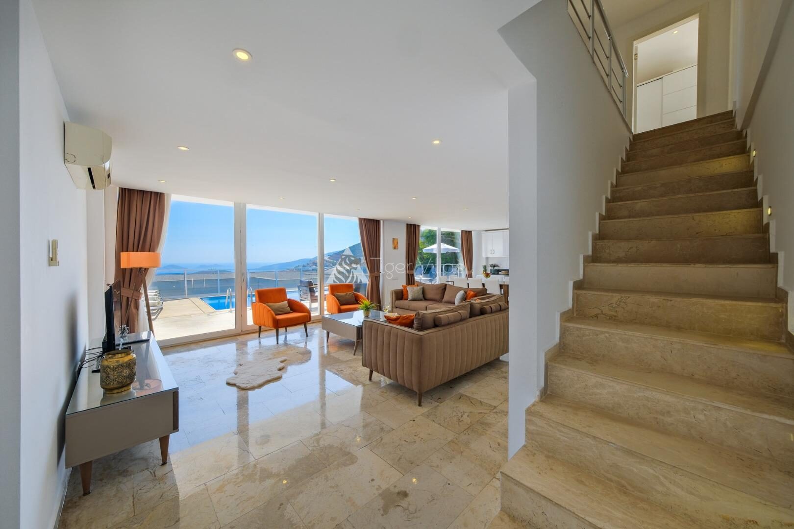 Villa Lumiere 3 — 32