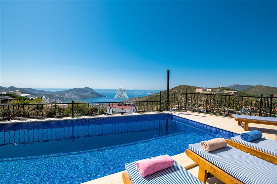 Villa Therapy — 44