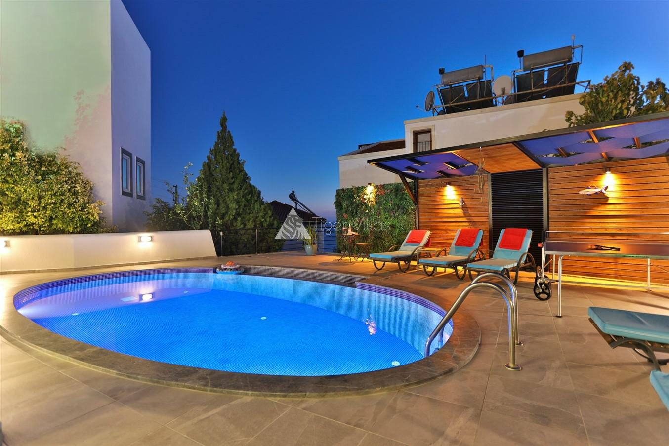 Villa Lotus — 4