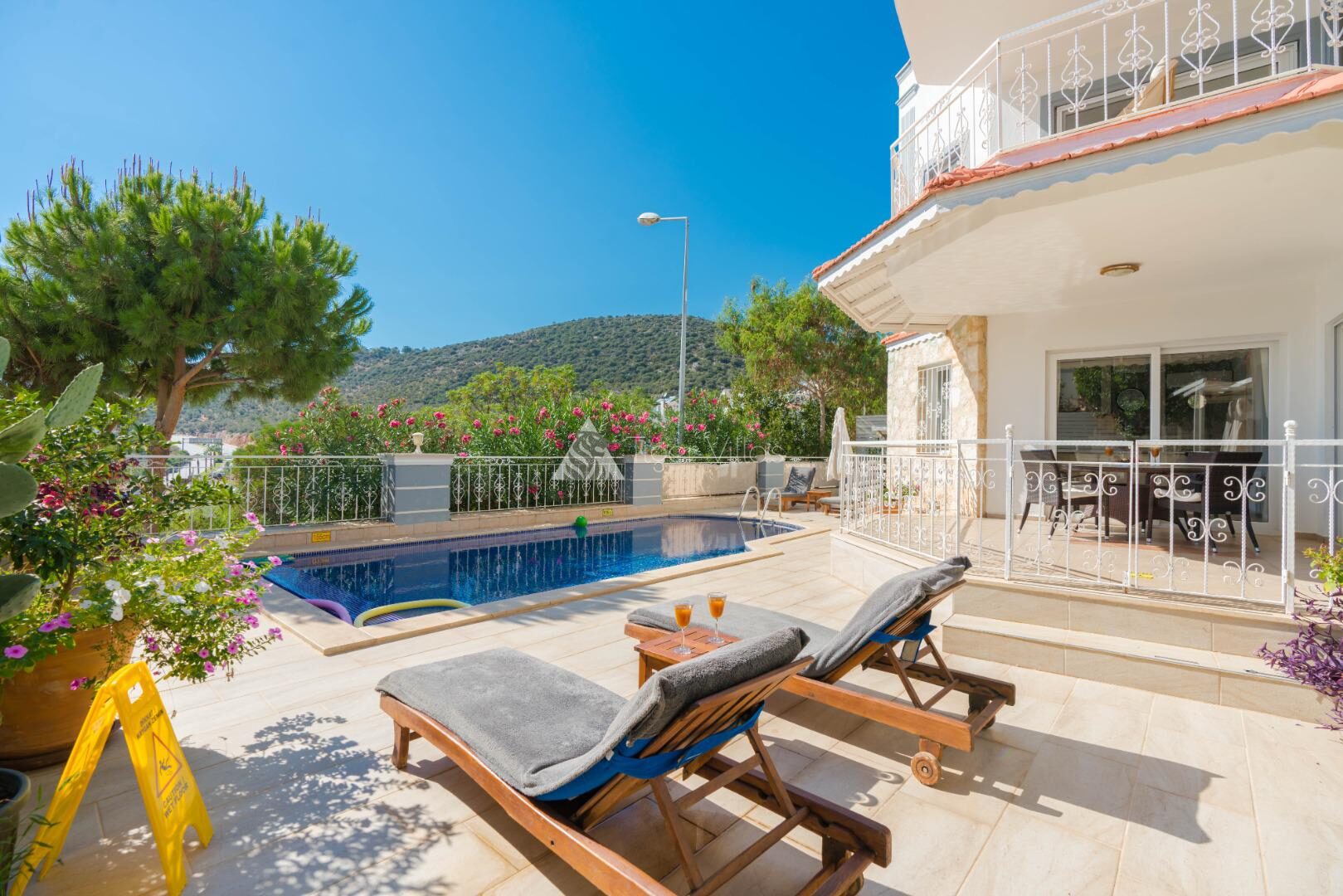 Villa Monte — 4