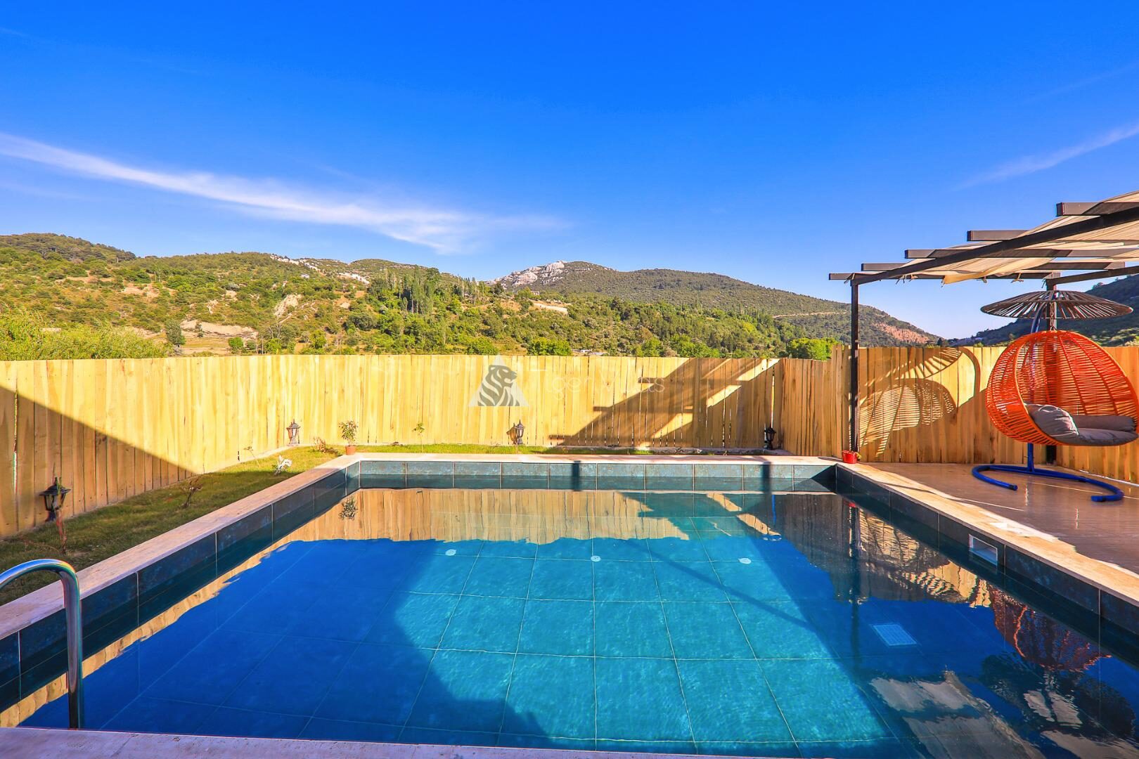 Villa Medis 3 — 5