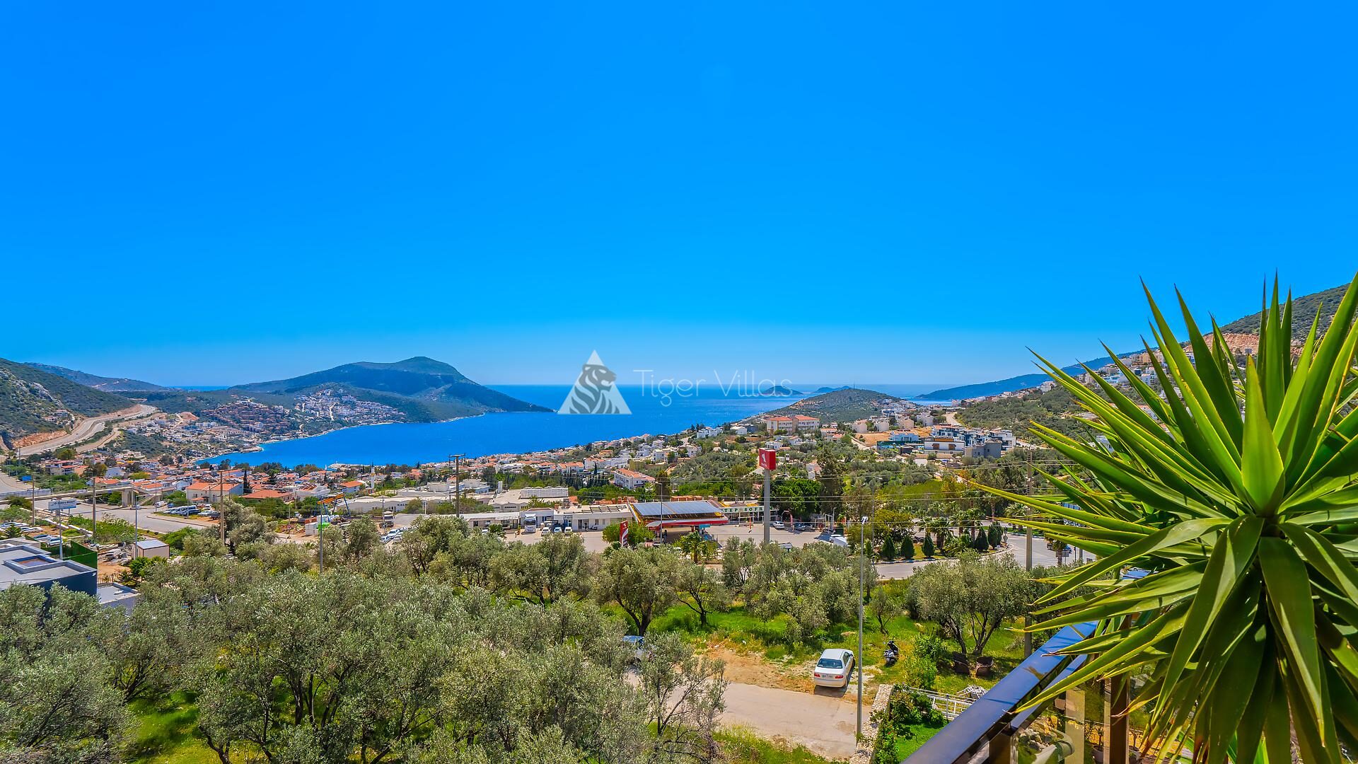 Apart Suit Karmen – villa for rent in Ortaalan