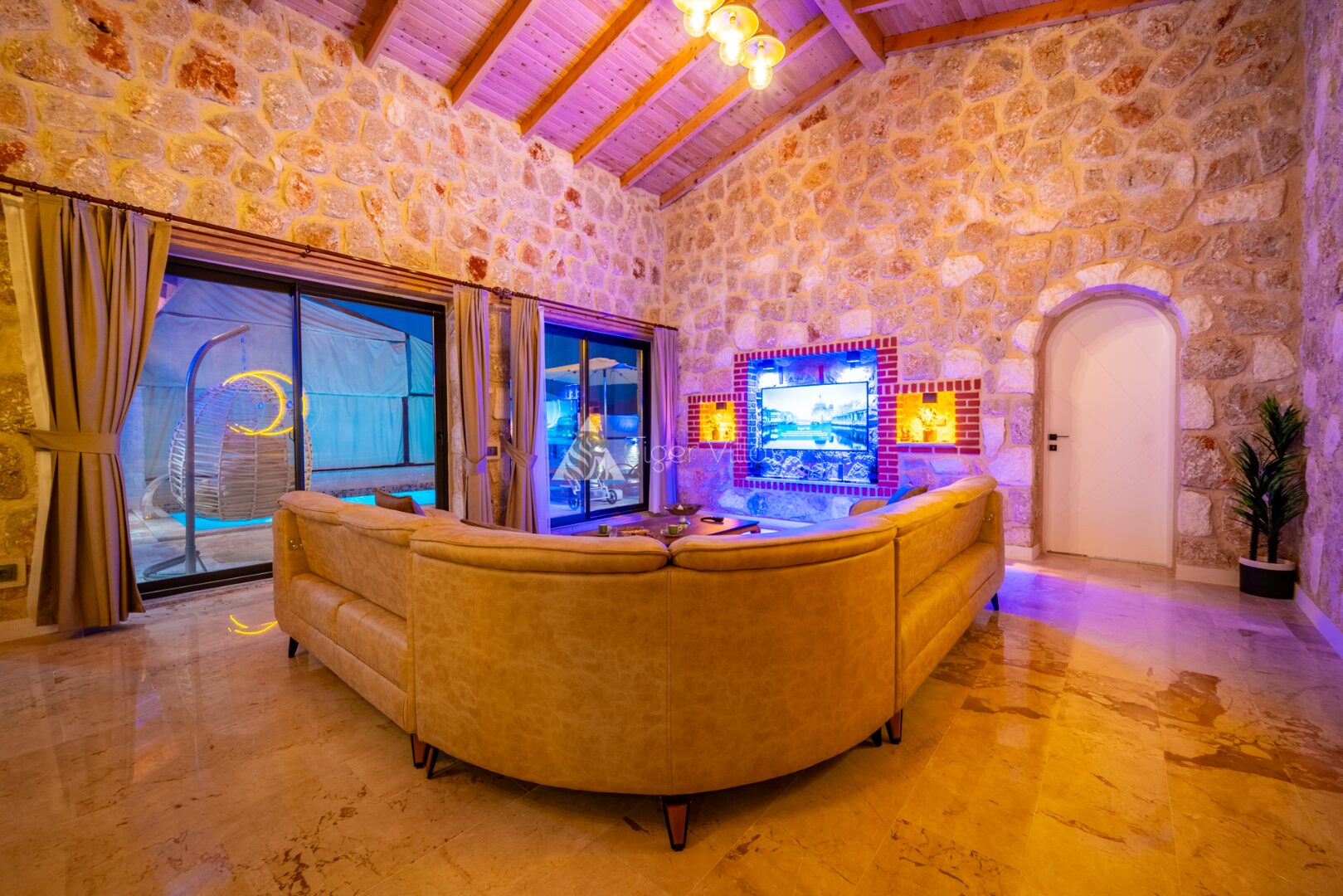 Villa Anemon 1 — 42