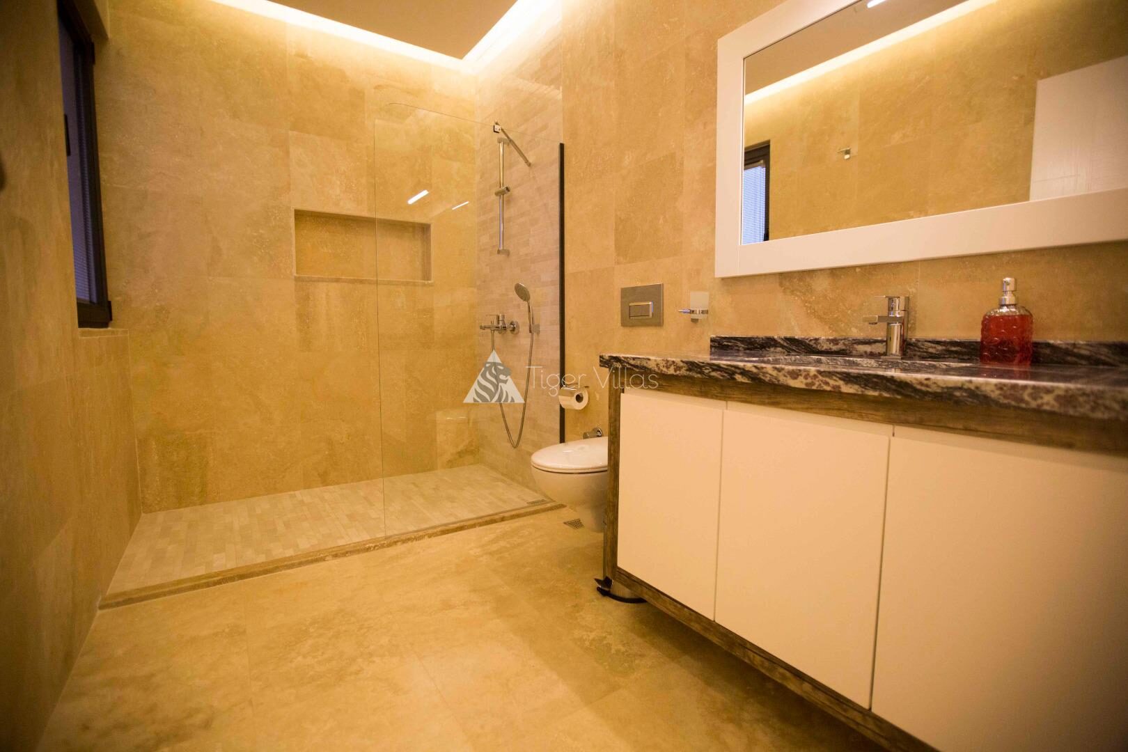 Villa Victoria — 39