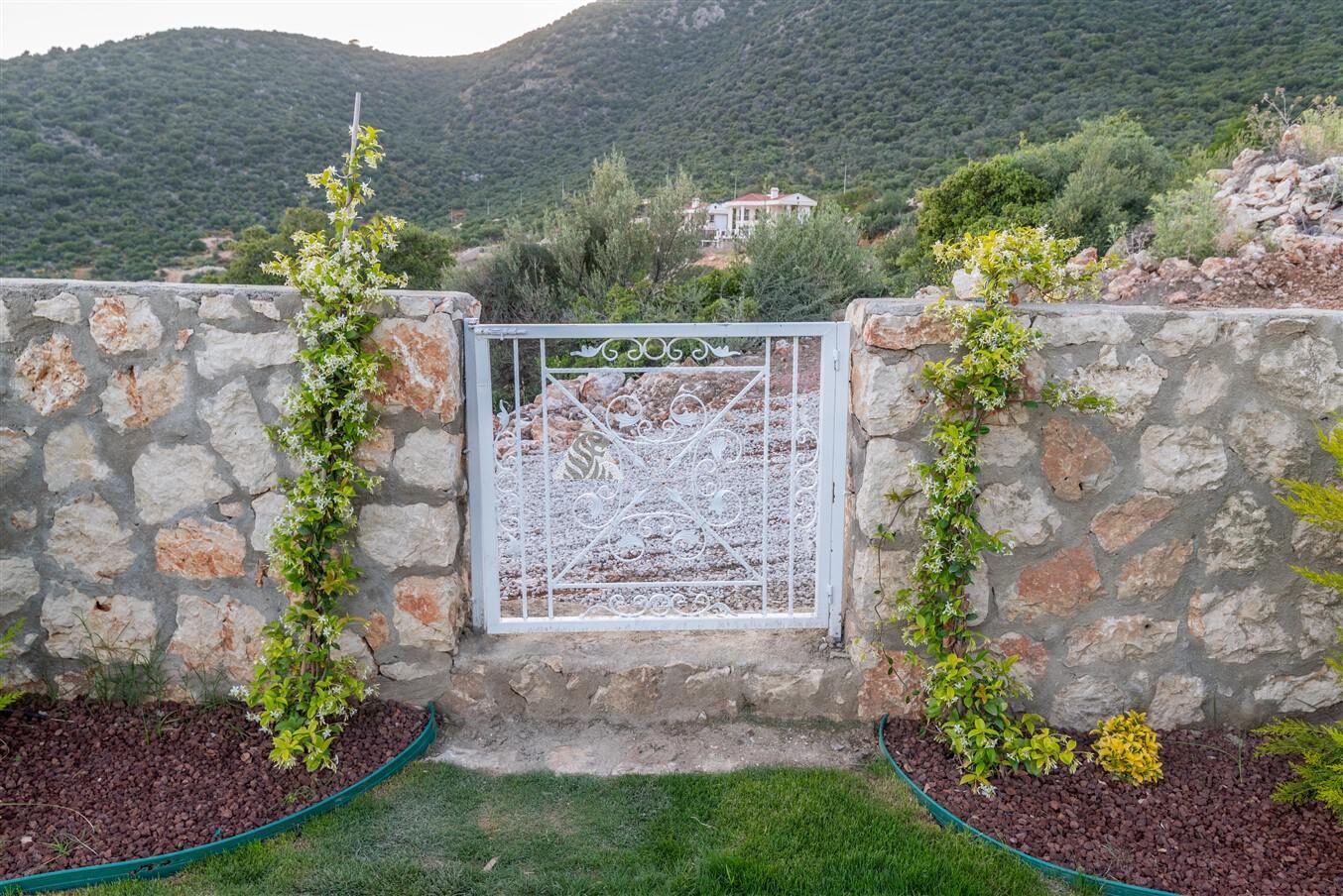 Villa Elana 2 — 84