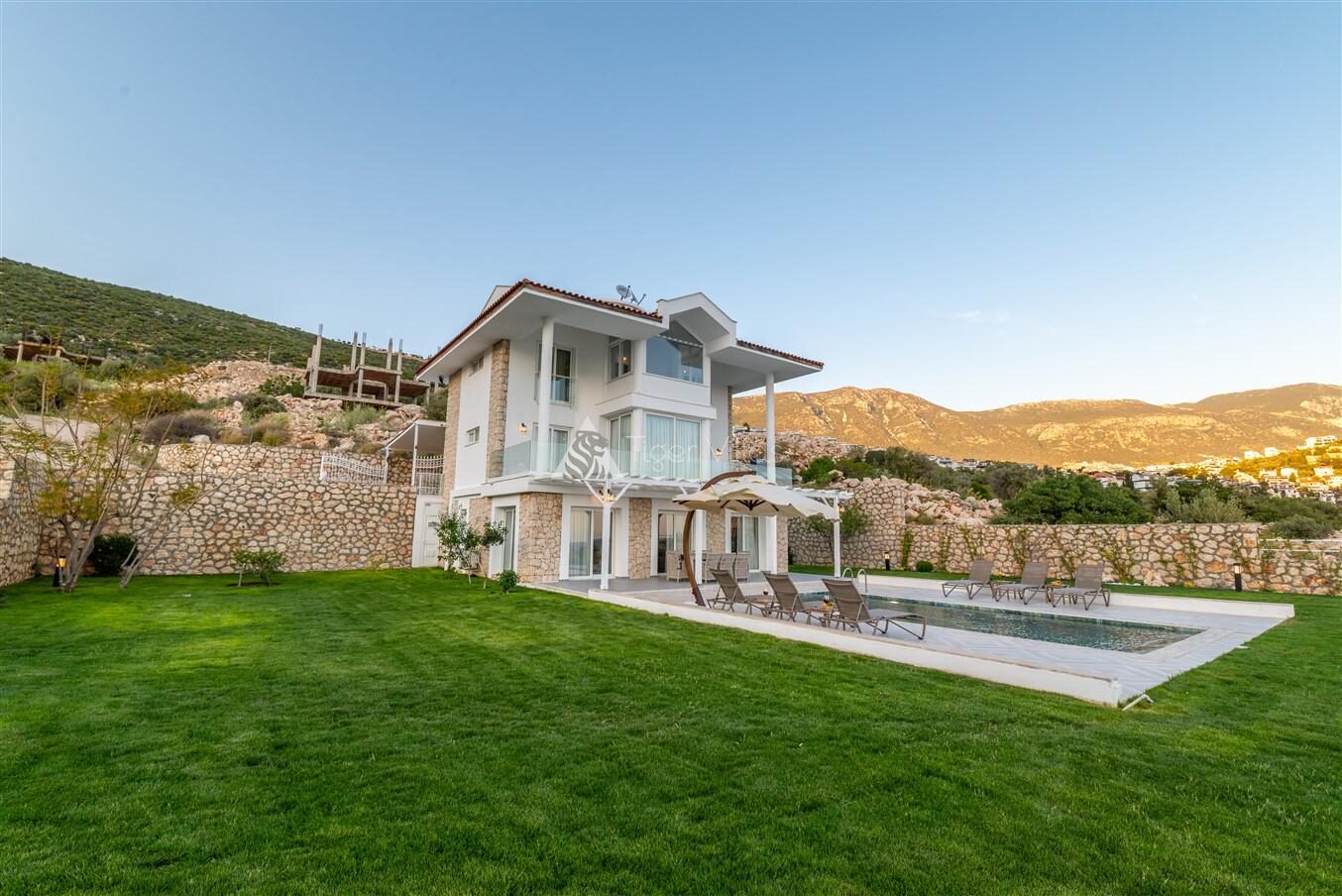 Villa Elana 2 — 86