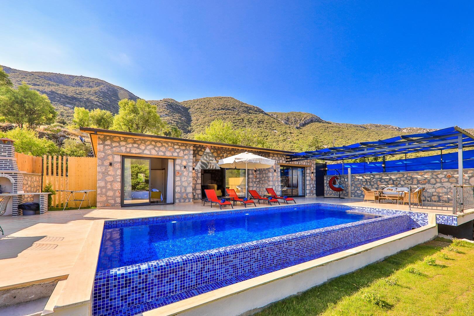 Villa Azra Naz — 5