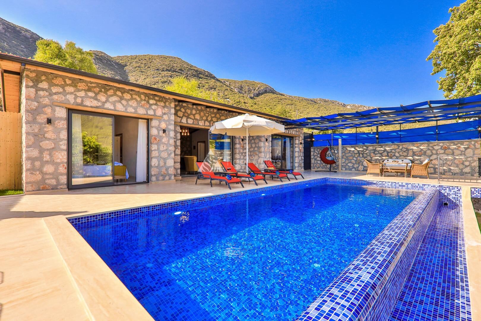 Villa Azra Naz — 14