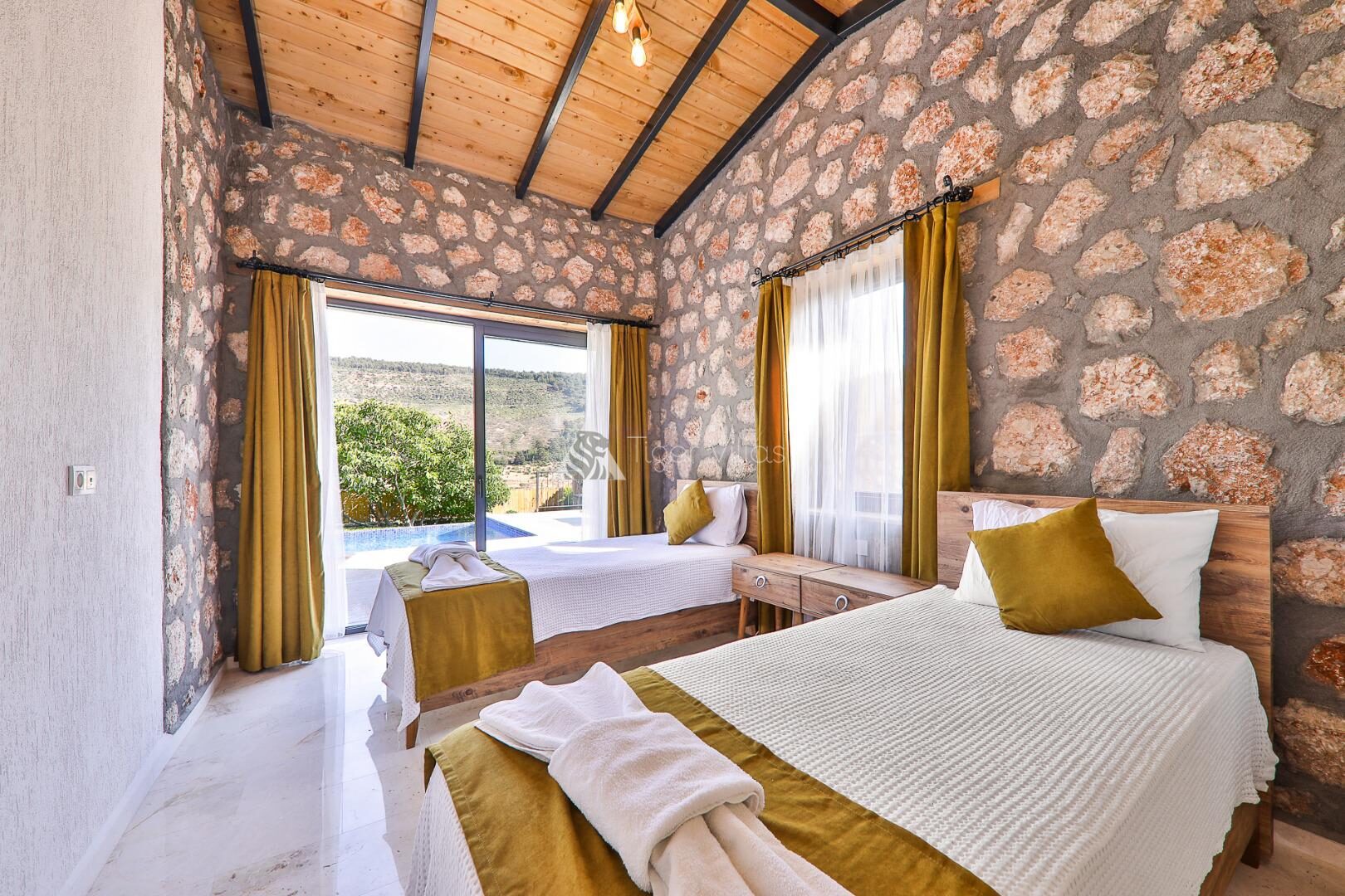 Villa Azra Naz — 20