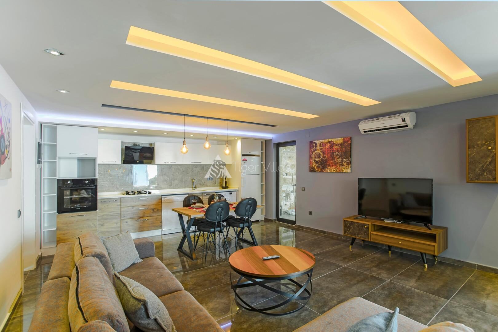 Villa Tarz — 44