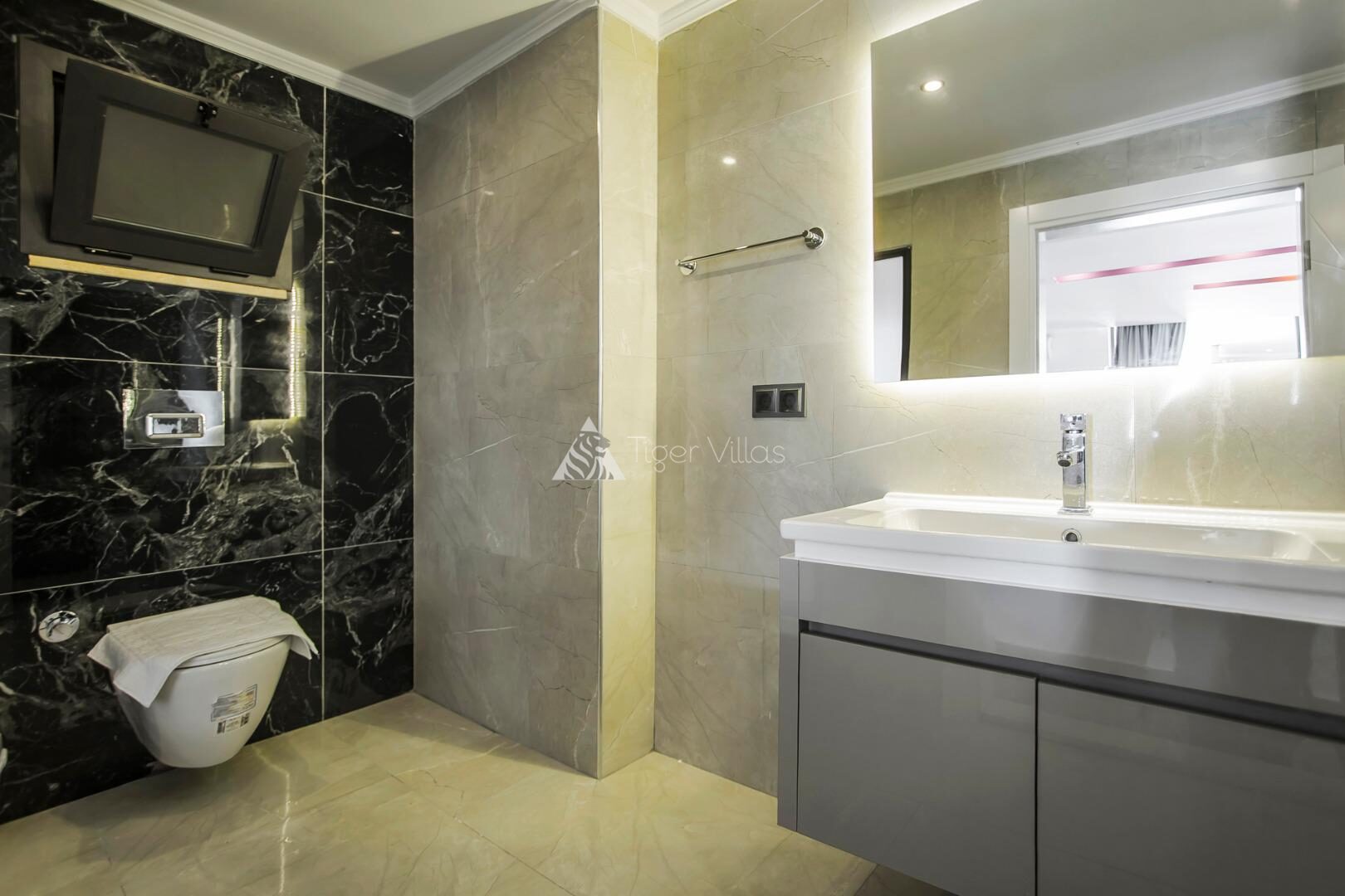 Villa Tarz — 46