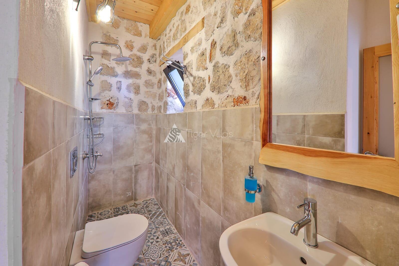 Villa Abosa — 24
