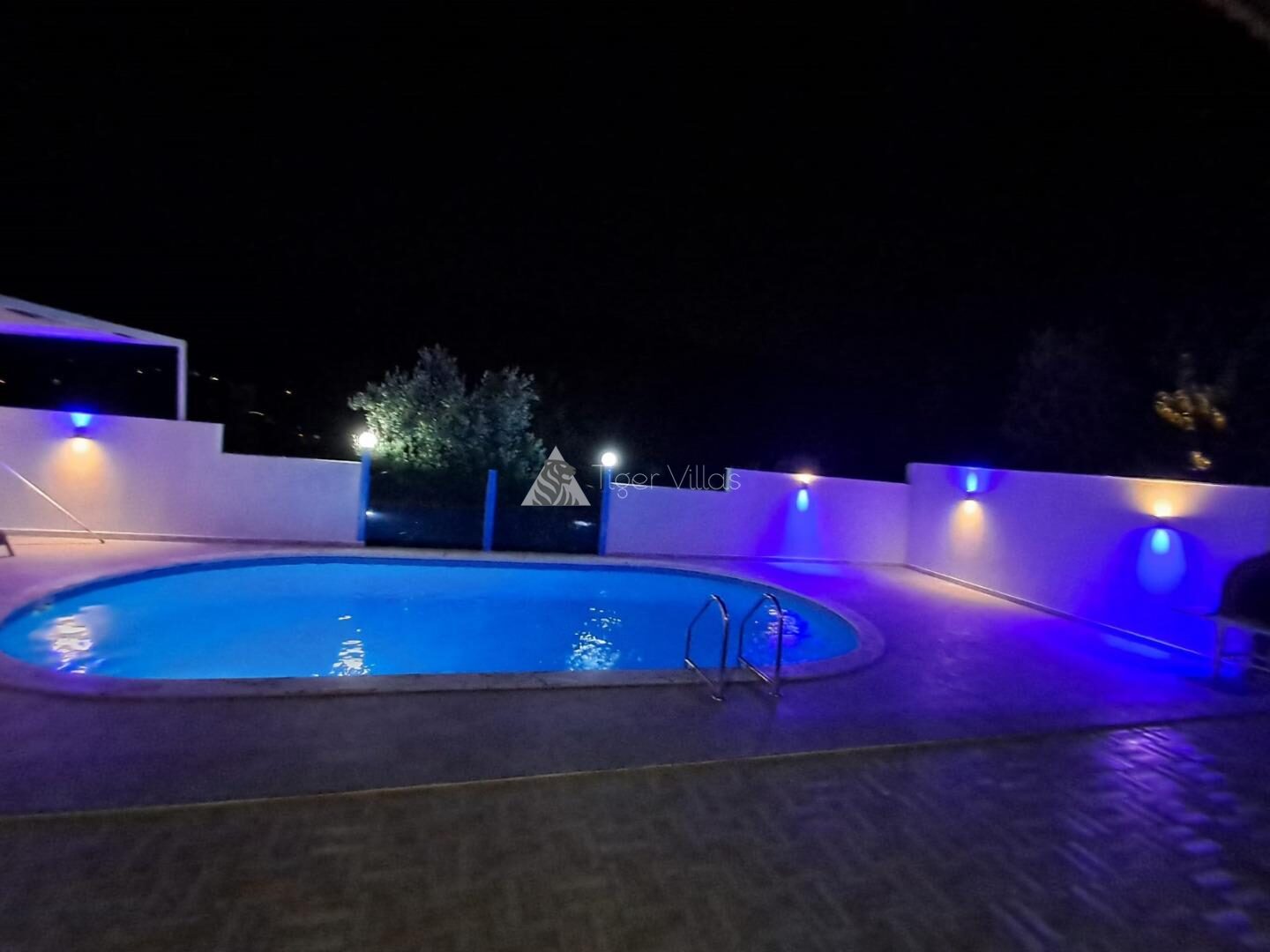 Villa Belize 2 — 2