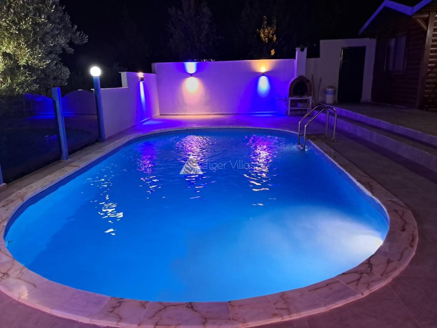 Villa Belize 2 — 8