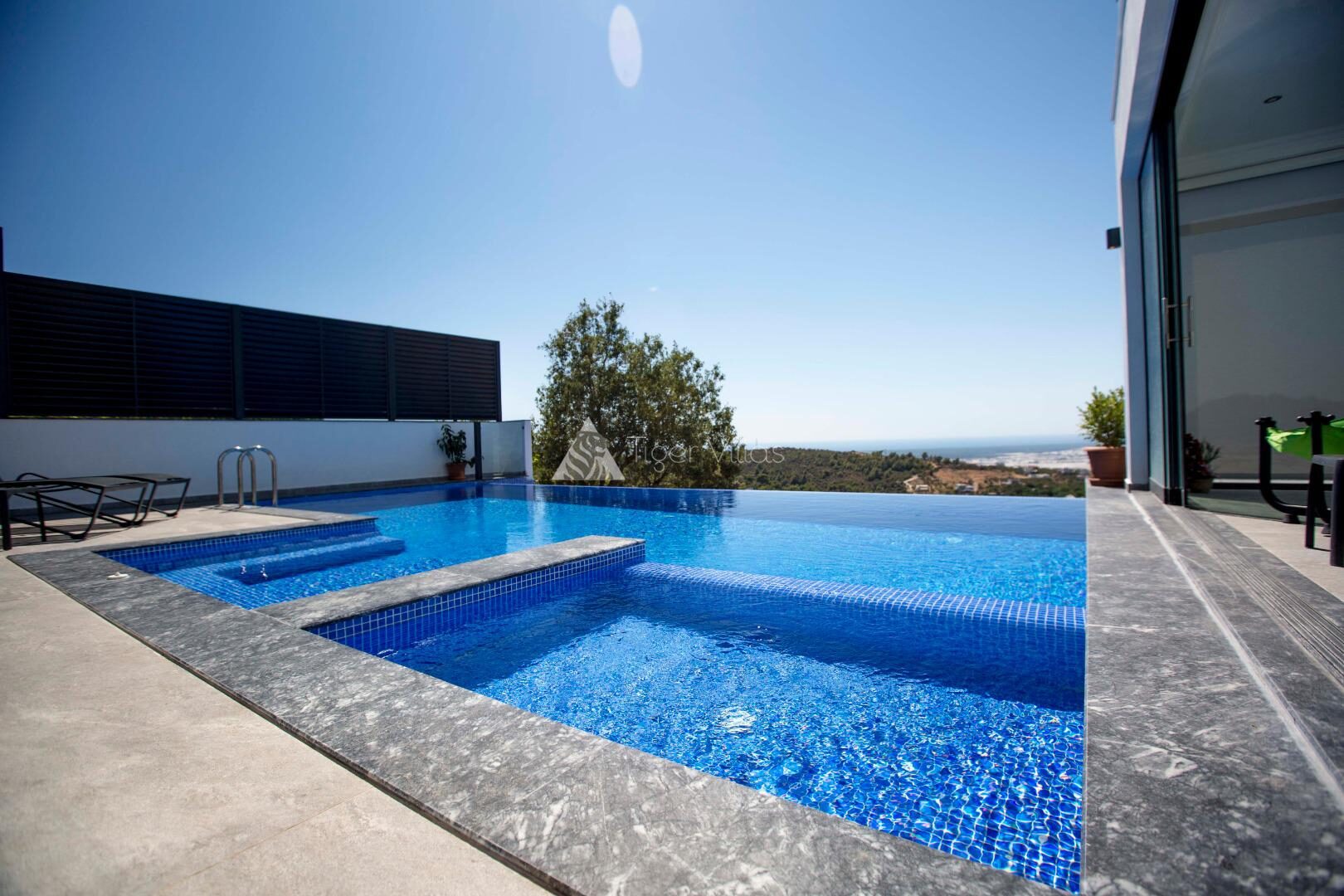 Villa Fantastik — 59