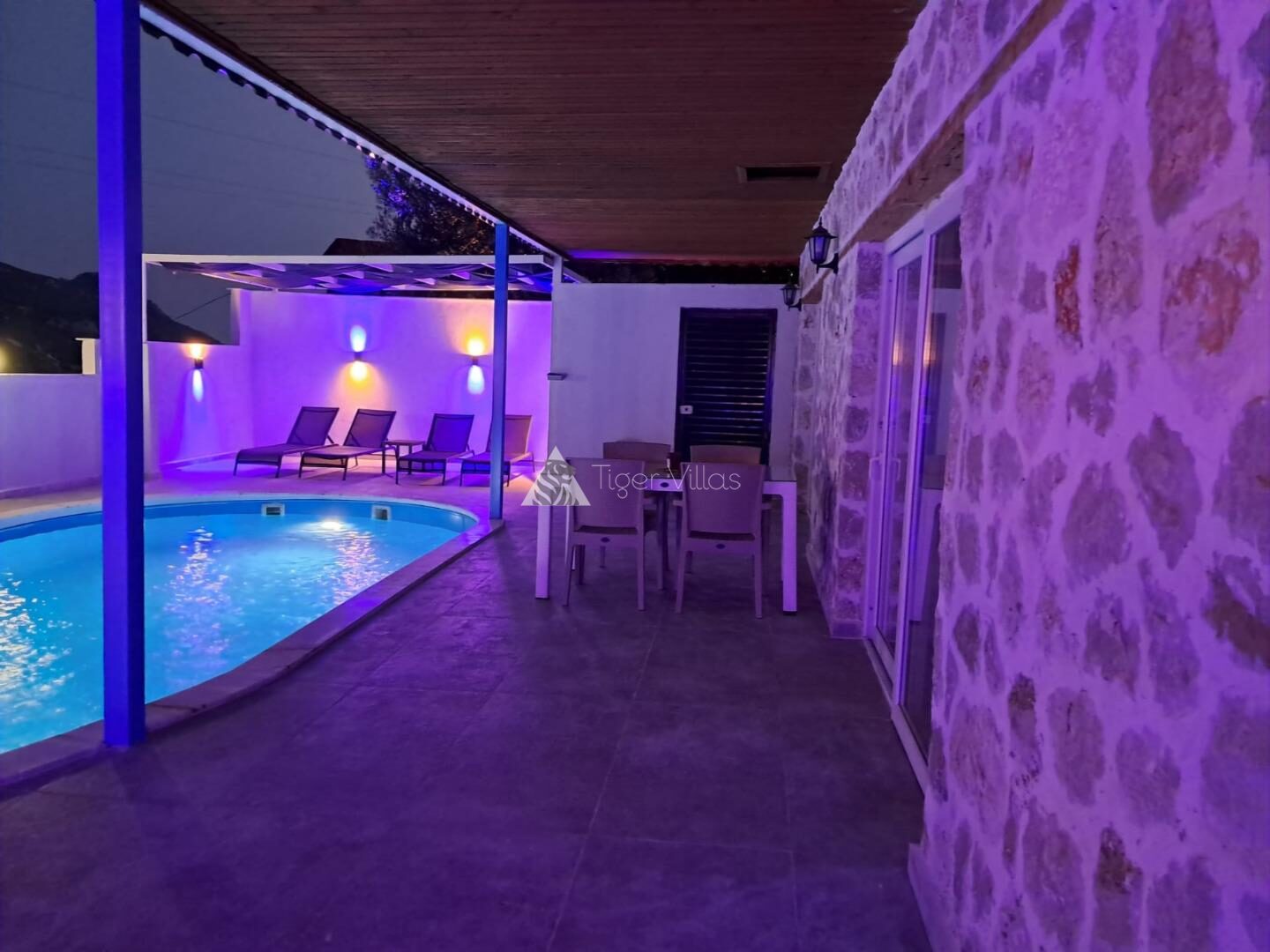 Villa Tema — 10