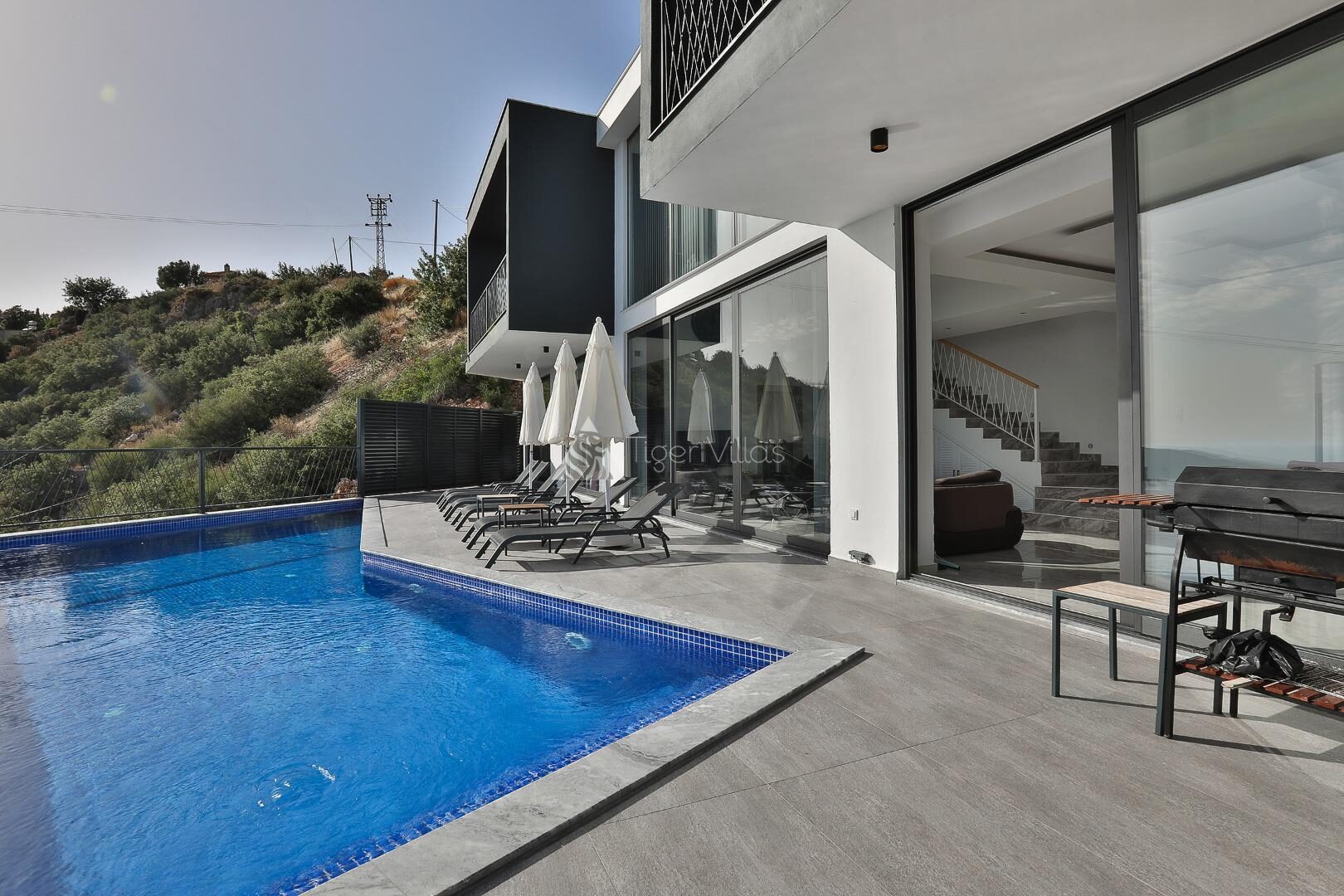 Villa Tria — 1