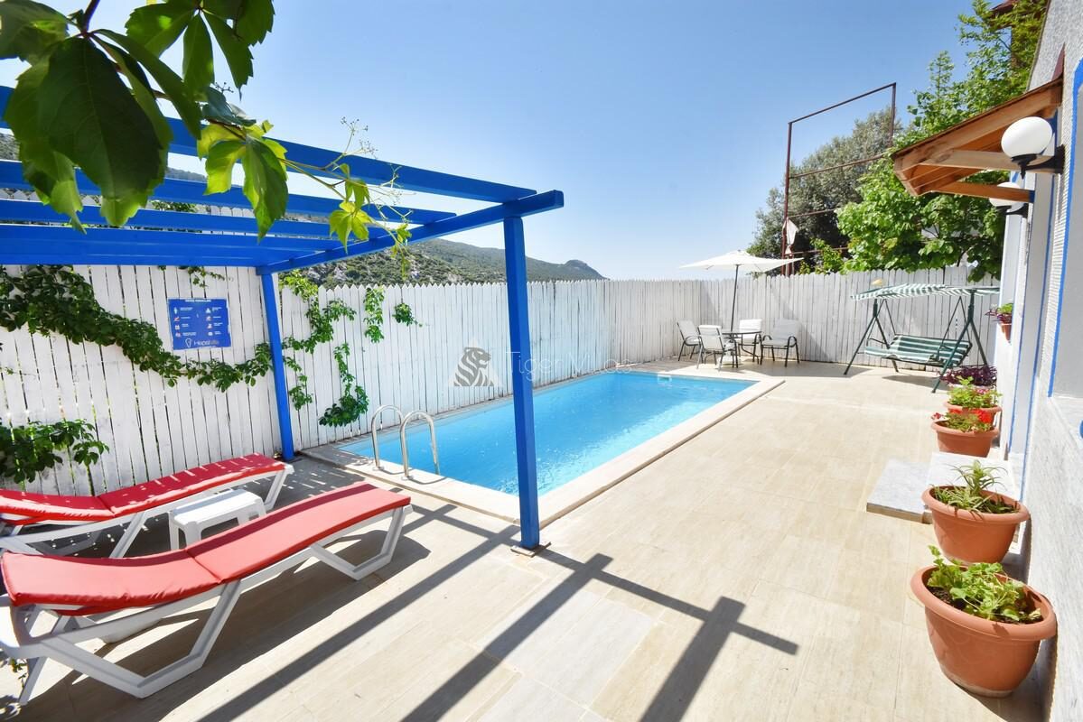 Villa Pandora 1 — 3