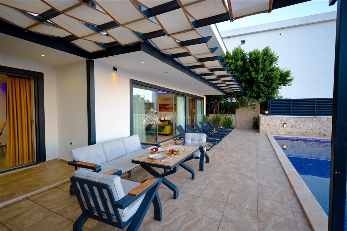 Villa Yusef — 4