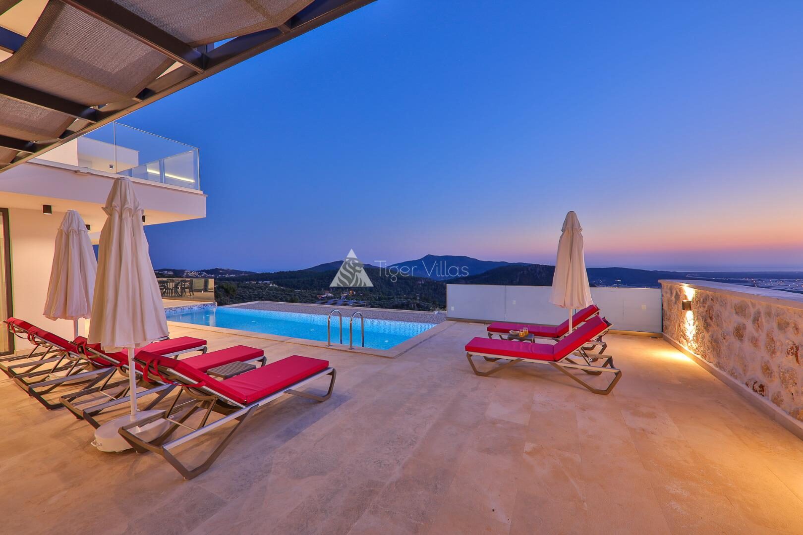 Villa Azure Duo — 9