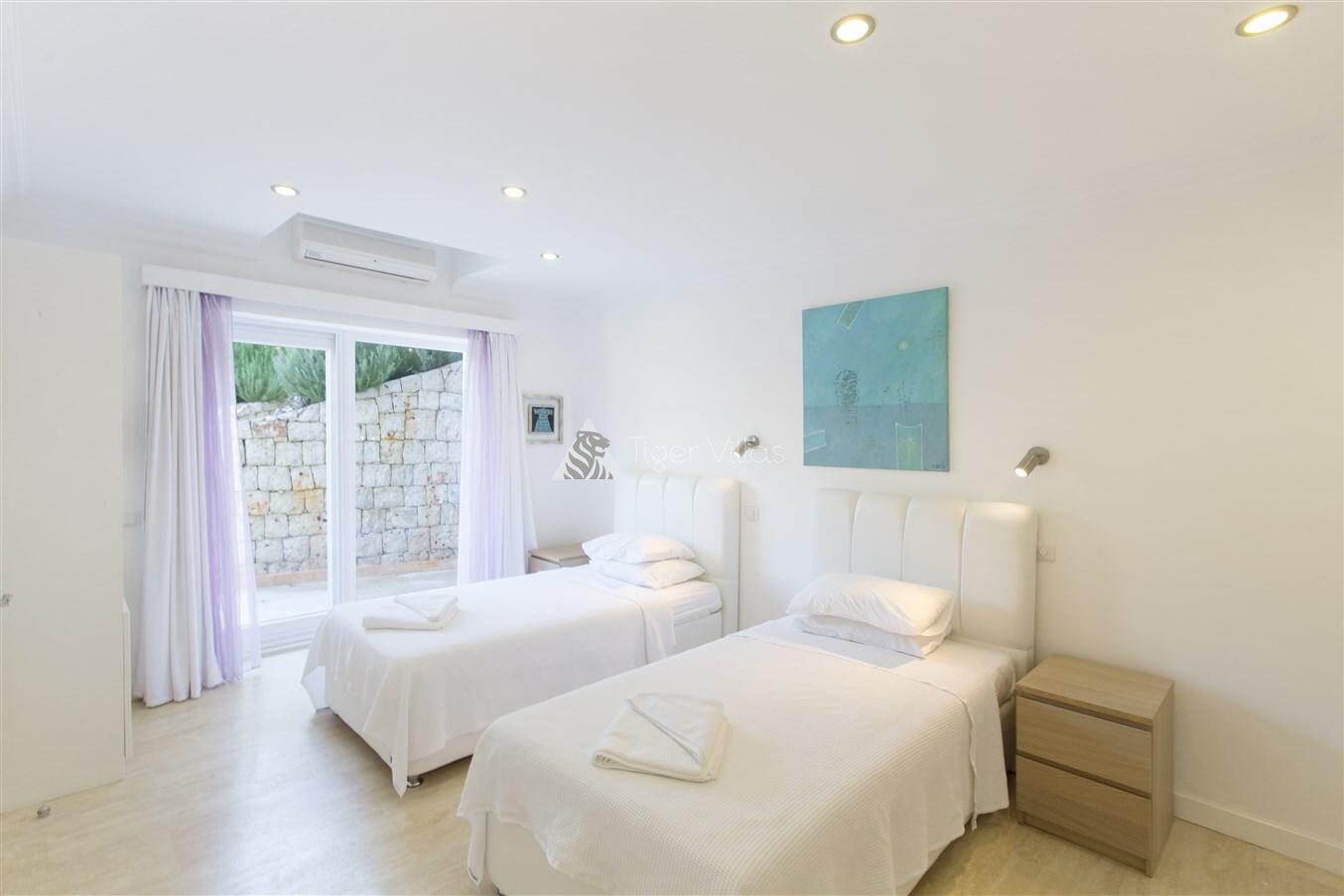Villa Cape House – villa for rent in Yarımada