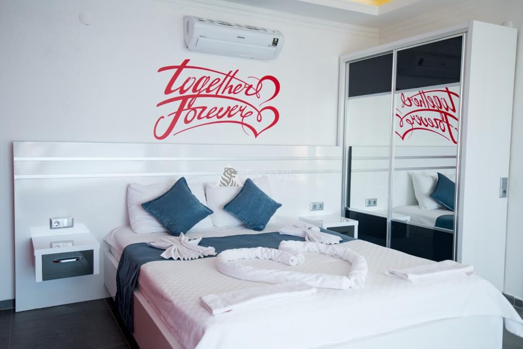 Villa Romeo — 11