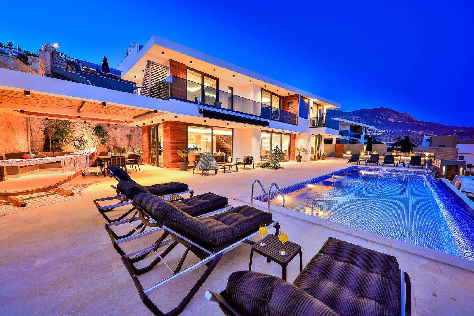 Villa Nymphe — 1