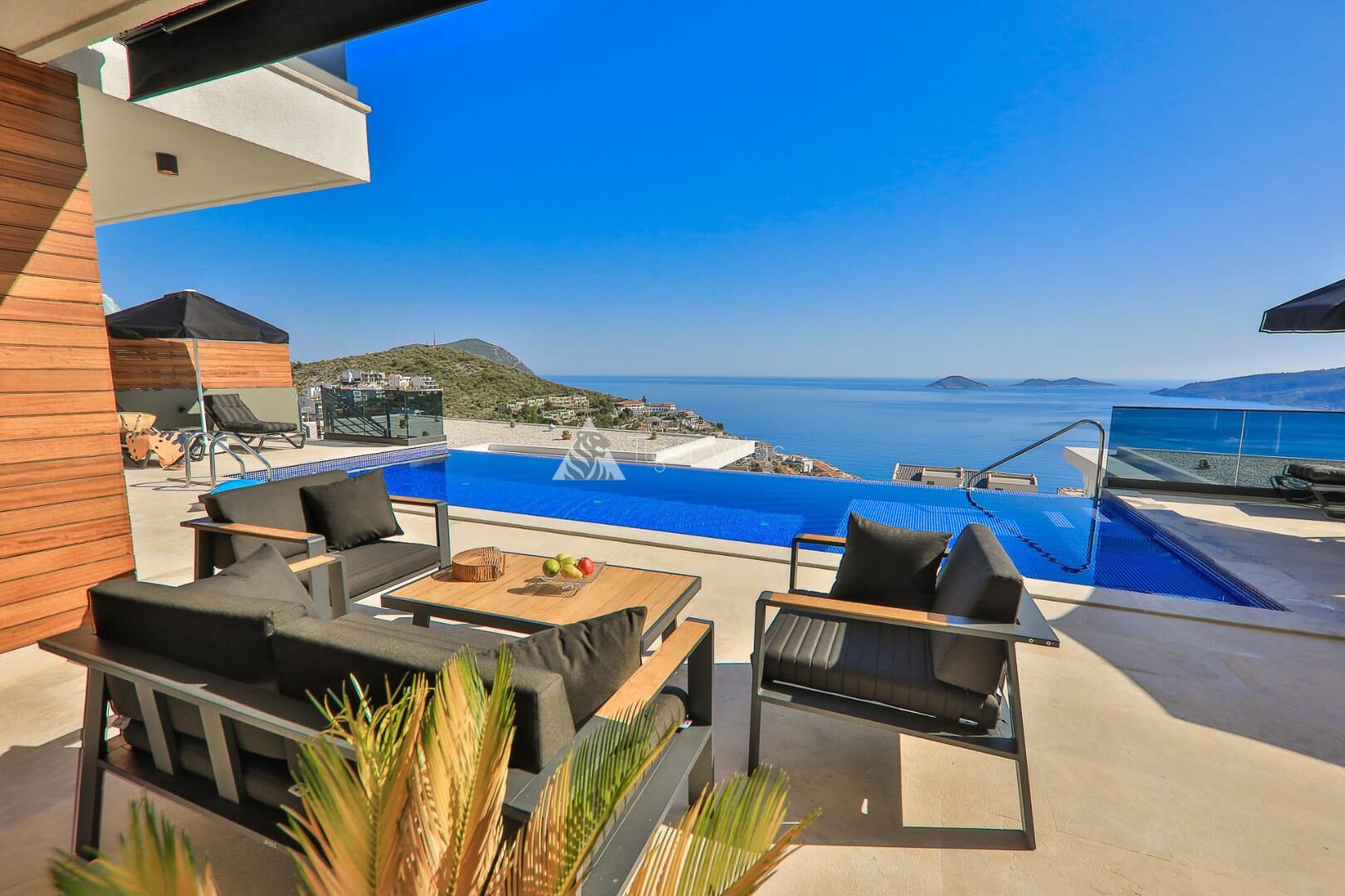 Villa Sweet — 18