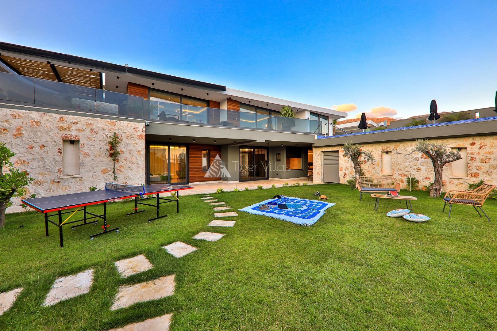 Villa Dreams — 44