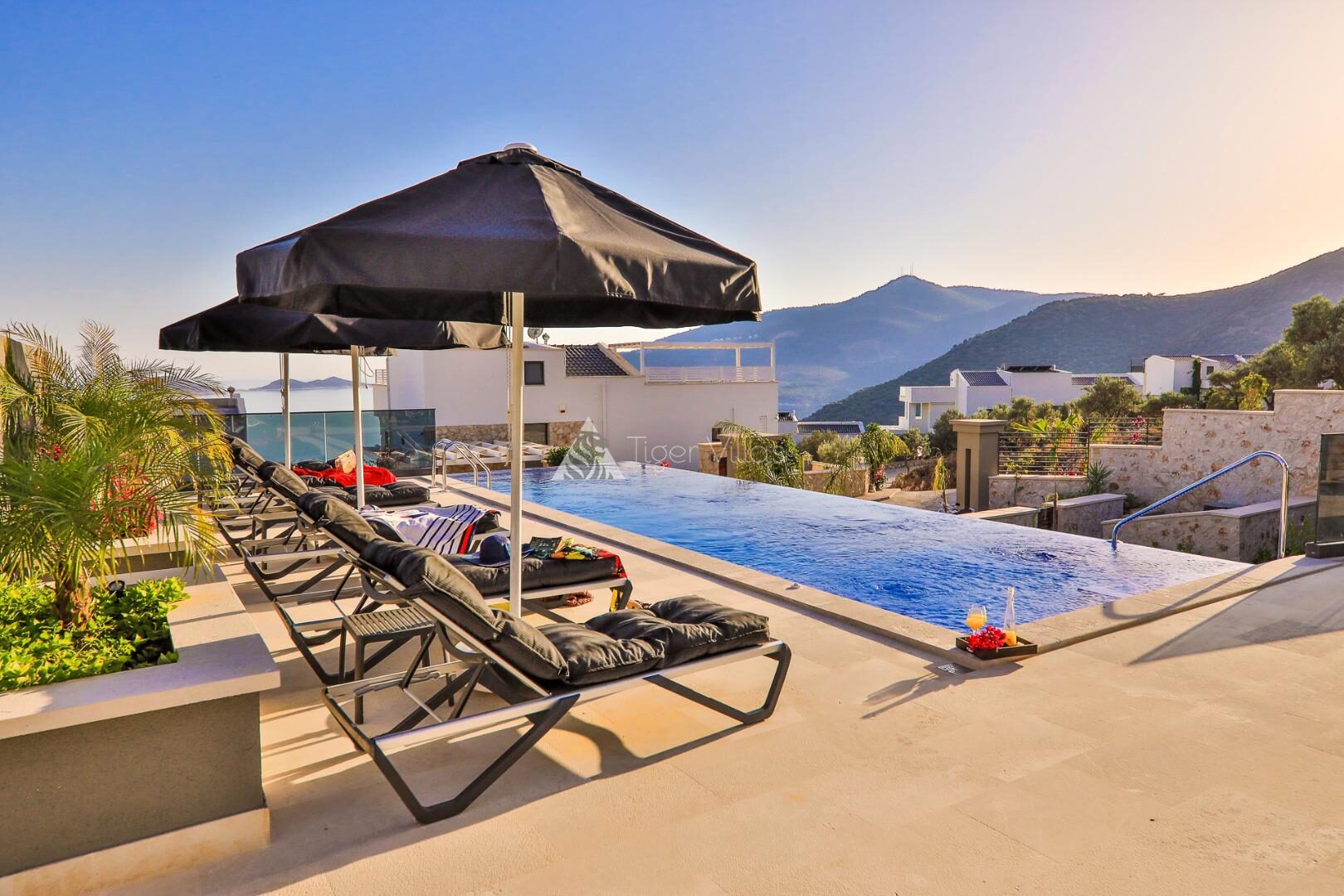 Villa Dreams — 59