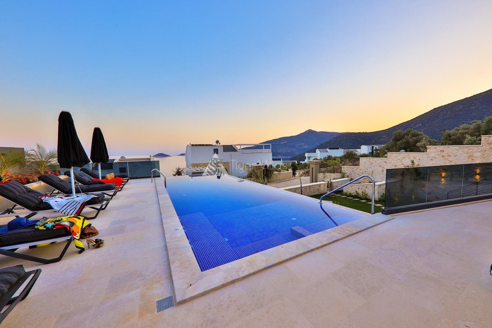 Villa Dreams — 73